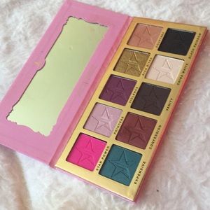 Beauty Killer eyeshadow palette